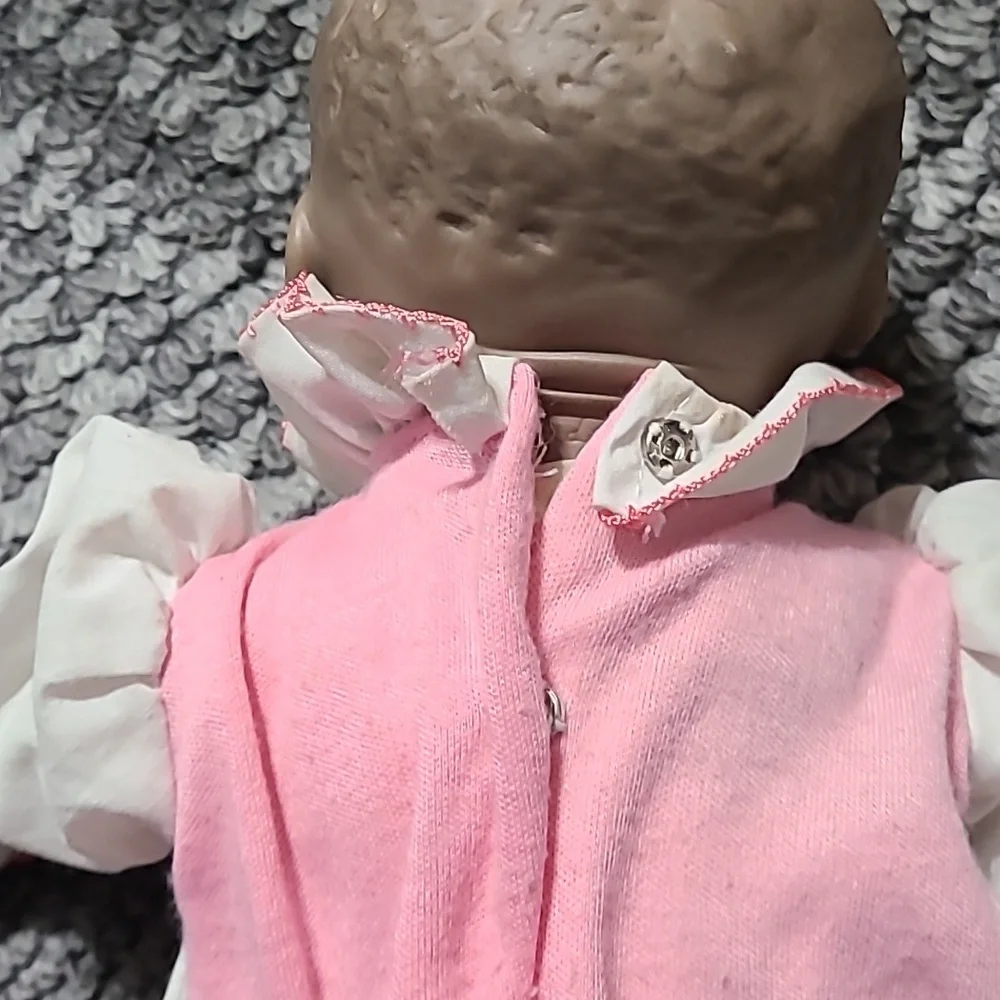 1993 YOLANDA bello‎ Porcelain Baby Doll Vintage Dress